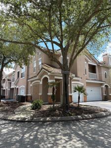 10526 VILLA VIEW CIRCLE