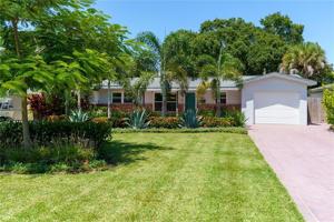 4511 VENETIAN NE