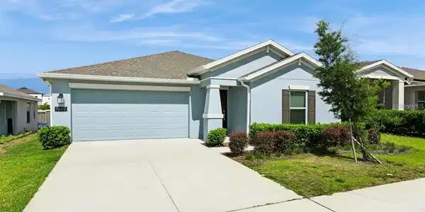 1949 HEART LAKE DRIVE