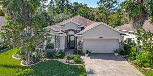 21 ARROWHEAD DRIVE