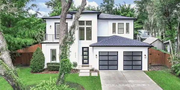 2343 VERSAILLES AVENUE