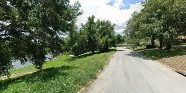S LAKESHORE