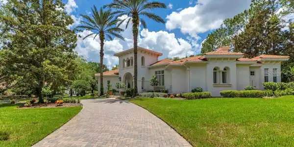6186 LOUISE COVE DRIVE