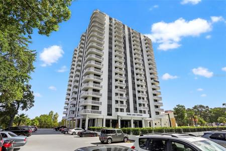 400 E COLONIAL DRIVE