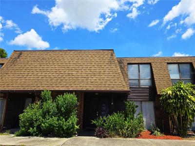 1836 N CRYSTAL LAKE DRIVE