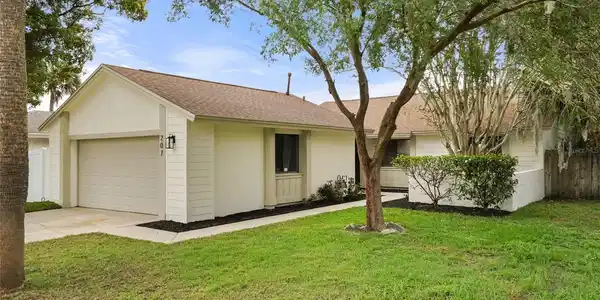 207 DOSTER DRIVE