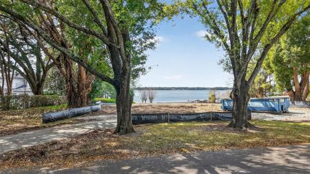 2624 MIDSUMMER DRIVE