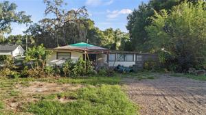 21 DANIELS ST