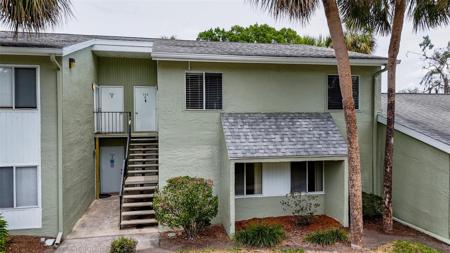 559 FAIRWAY CIRCLE