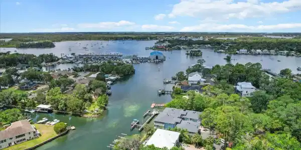 255 NW BAY PATH DRIVE