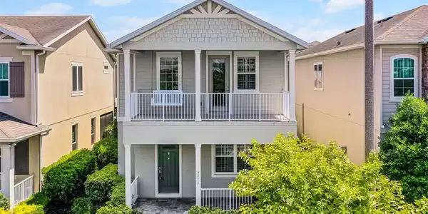 5711 HAMLIN GROVES TRAIL