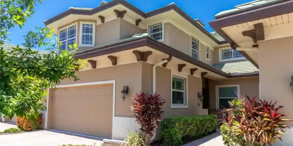6427 MOORINGS POINT CIRCLE