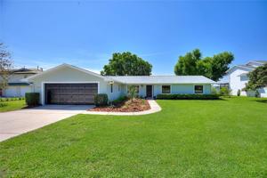 1310 LAKE SHIPP N