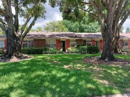 2211 LARK W