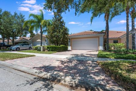 11908 FIORE DRIVE