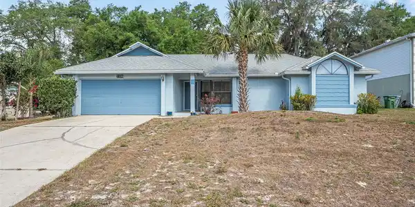 2106 ALTOONA LANE