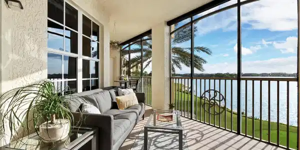 6458 WATERCREST