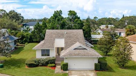 1023 LAKE AVOCA PLACE