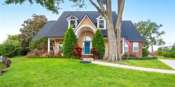 5009 HANOVER LANE
