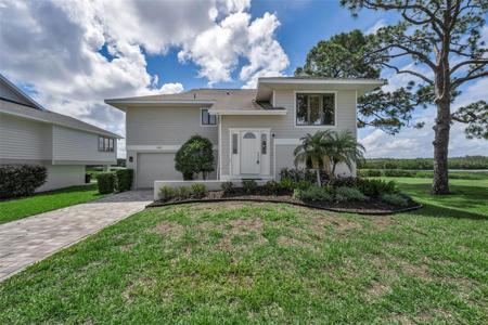 1015 TEAL POINTE