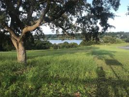 COUNTRY CLUB