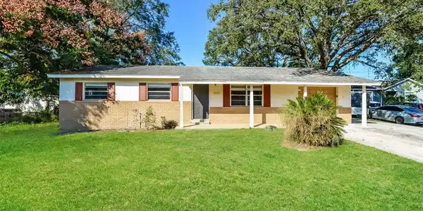5610 MARIE COURT