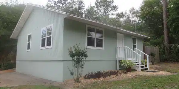 5949 SE 164TH COURT