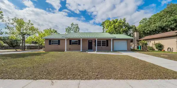 2712 DELLWOOD