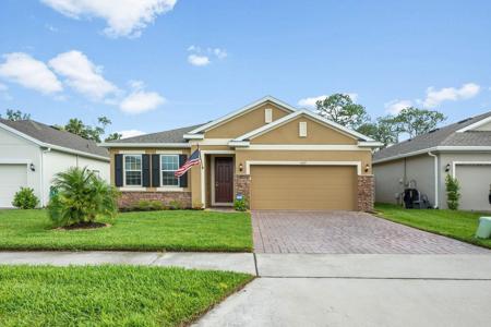 1027 EAGLE TREE LANE