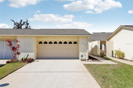 2229 CYPRESS COURT