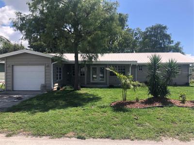 1435 LAKE W