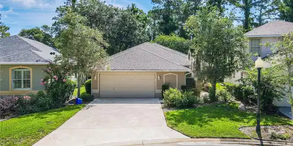 44 CROSSTIE COURT