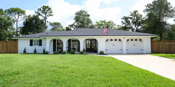 300 ROYAL PALM COURT