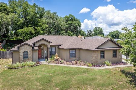 3011 INDIAN TRAIL