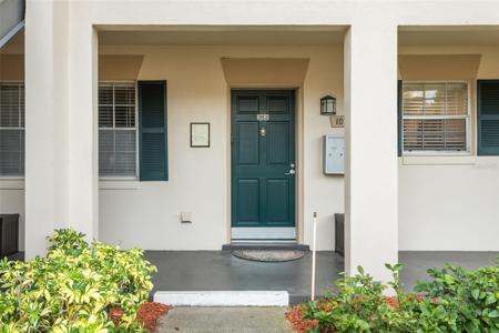 10388 CARROLLWOOD LANE