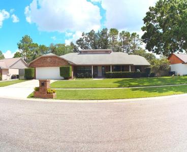 7618 MAJESTIC PINE COURT