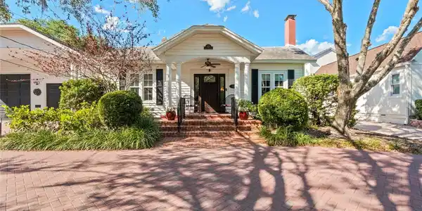 525 SHERIDAN BOULEVARD