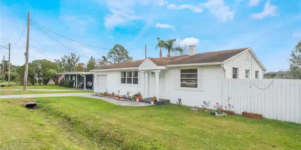 5380 BARTON DRIVE