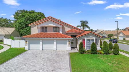 3904 WOODSFIELD COURT