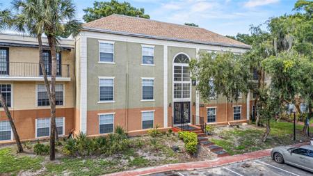 3946 VERSAILLES DRIVE