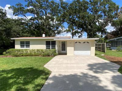 1025 LAKE JESSAMINE DRIVE