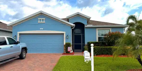 2919 WOODWARD LANE