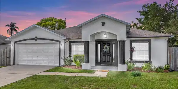 1384 FREEPORT DRIVE