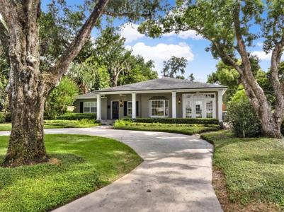 130 W KINGS WAY