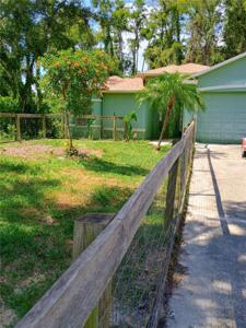 8977 LAKE DRIVE