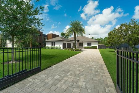 10416 POCKET LANE