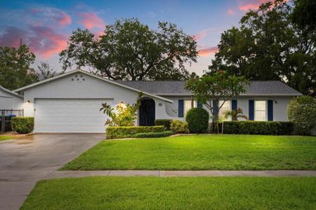 7011 ARCHWOOD DRIVE