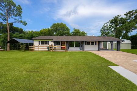 2304 COUNTRY CLUB ROAD