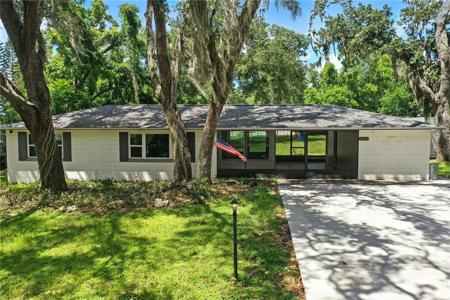 1042 N MAGNOLIA CIRCLE