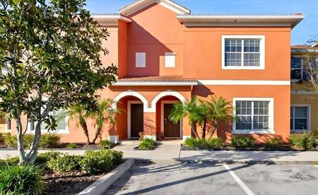 8941 BISMARCK PALM ROAD